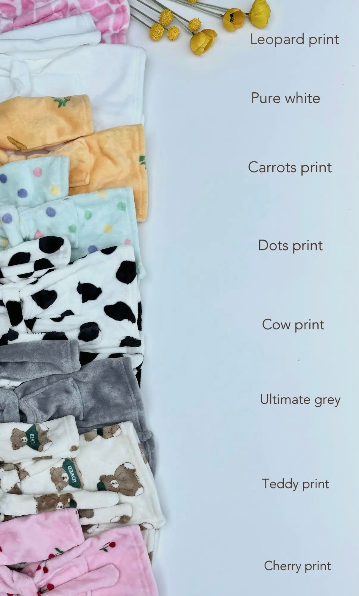 Kuki kids: Personalised embroidered baby robe