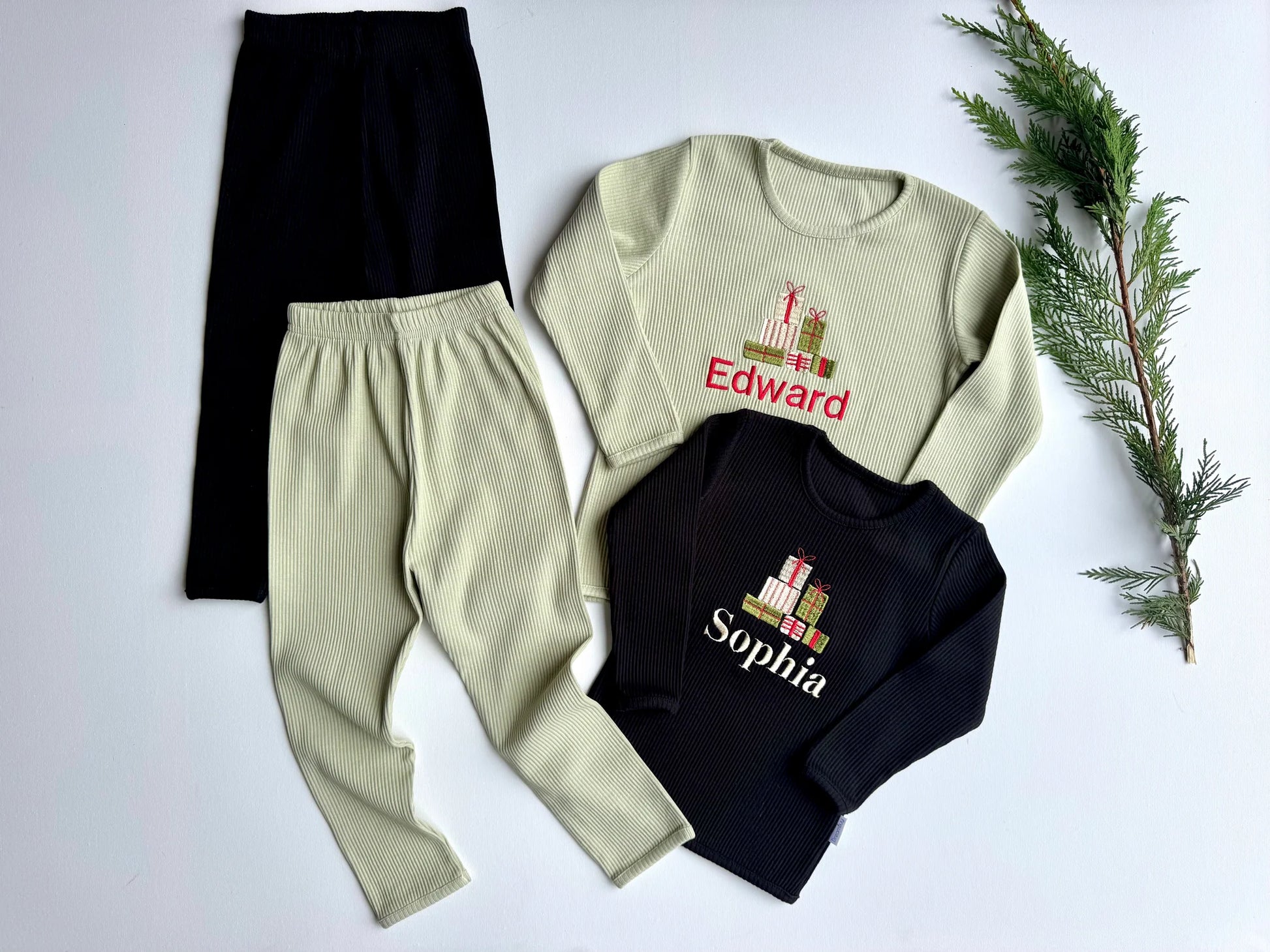 Kuki kids: Christmas lounge sets