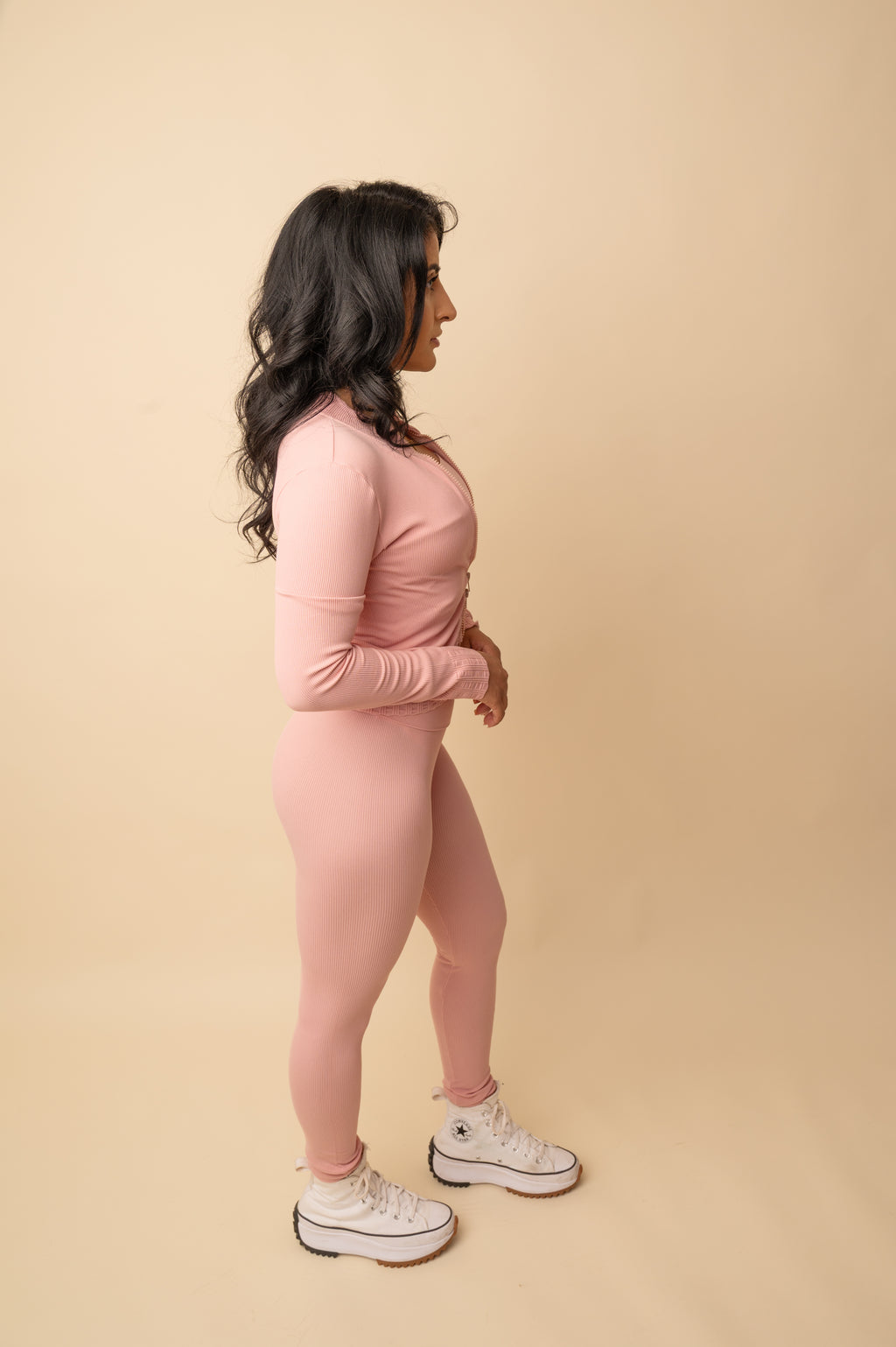 The Ribbed Luxe Lounge Set
3-Piece Co-Ord: Zip-Up Jacket • Ribbed Crop Top • High-Waisted Leggings