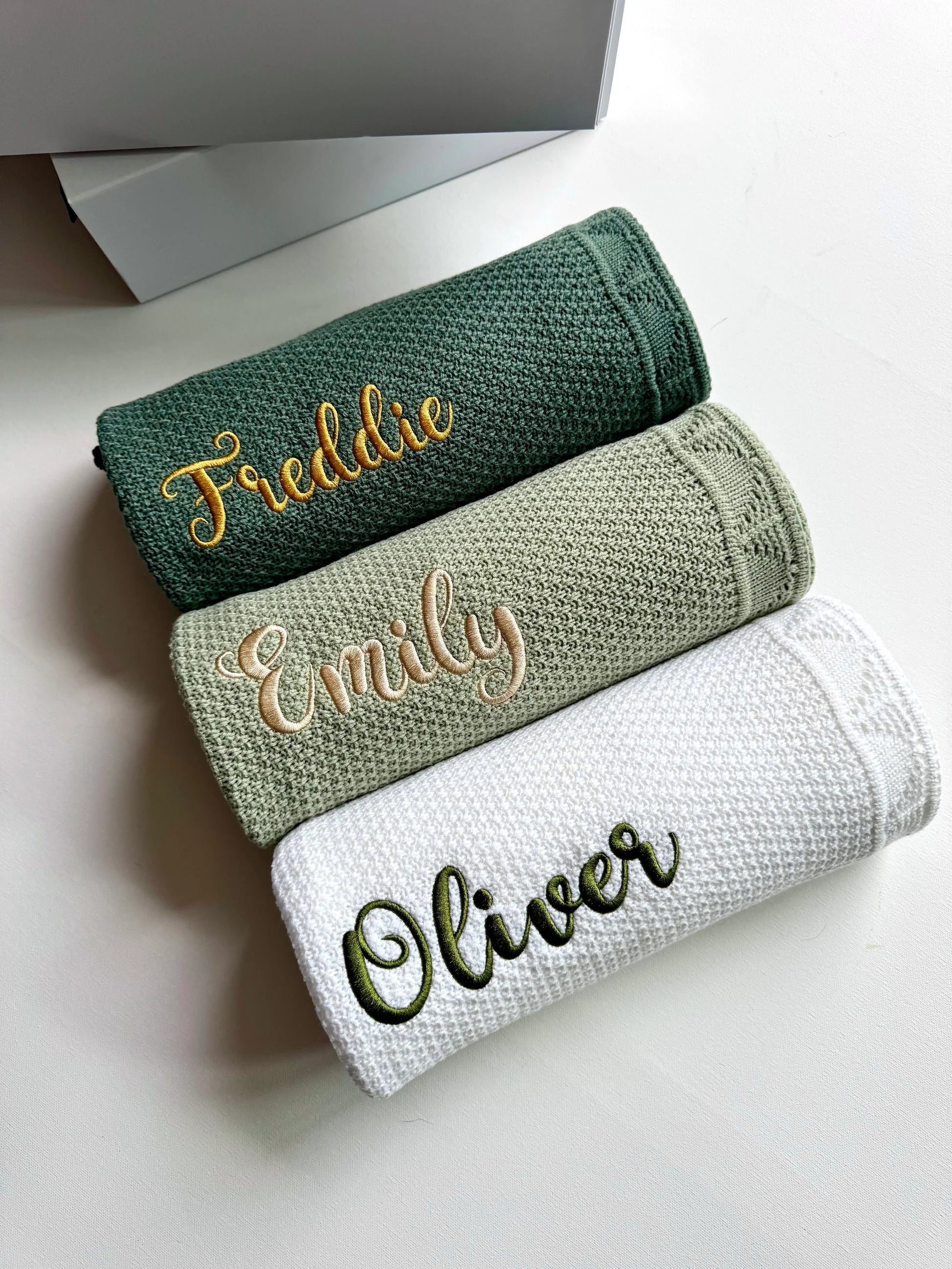 Kuki kids: Personalised Baby Blanket Knitted
