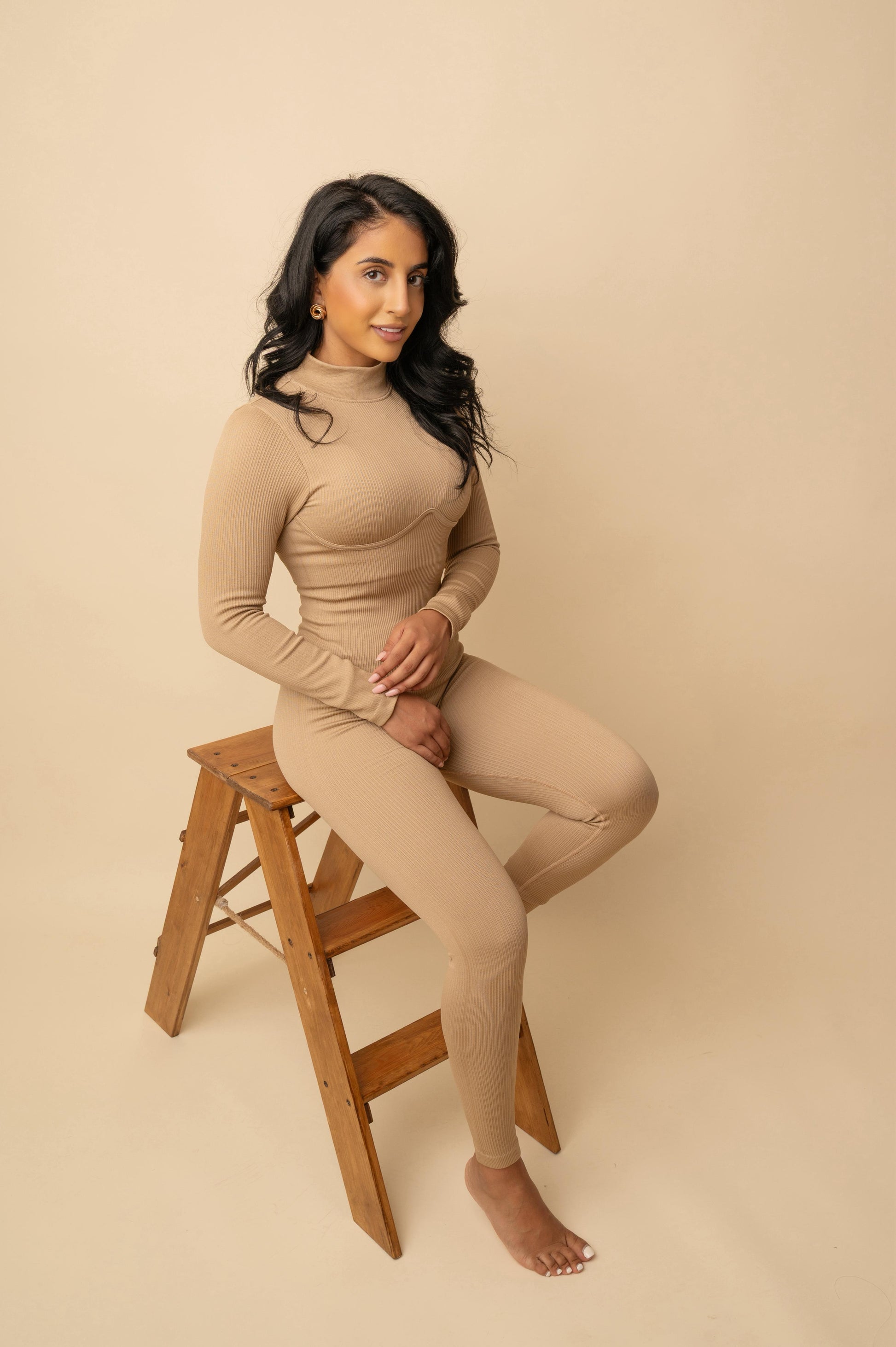 Sculpted Luxe Ribbed Jumpsuit
Available in Taupe & Beige